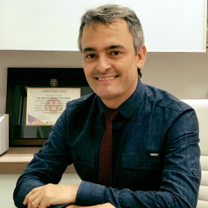 Dr. Paulo Sérgio Valadão